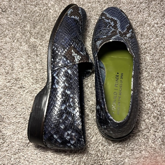 Women’s Donald J Pliner‎ brown leather loafers Snakeskin 5.5 51/2 Flats Comfy - Picture 5 of 16